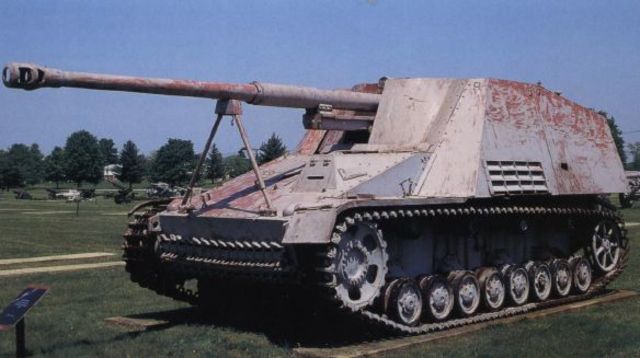 Panzerjäger Nashorn expuesto en el US Army Ordnance Museum
