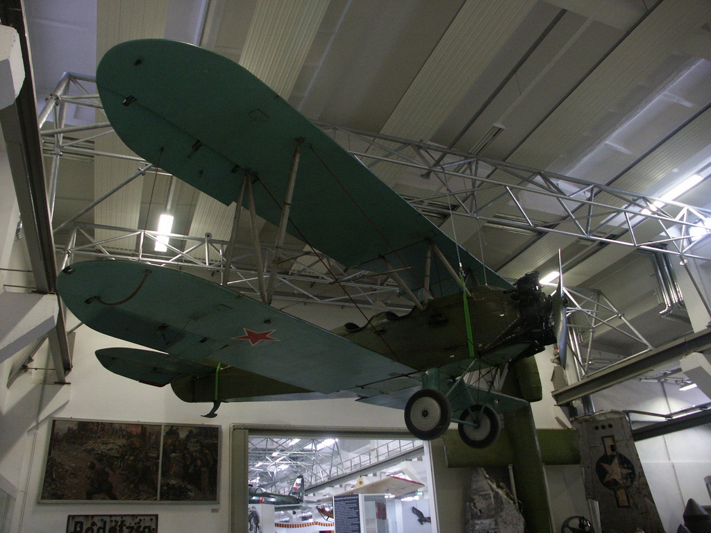 Polikarpov Po-2 conservado en el Militärhistorischen Museum der Bundeswehr, Dresde, Alemania