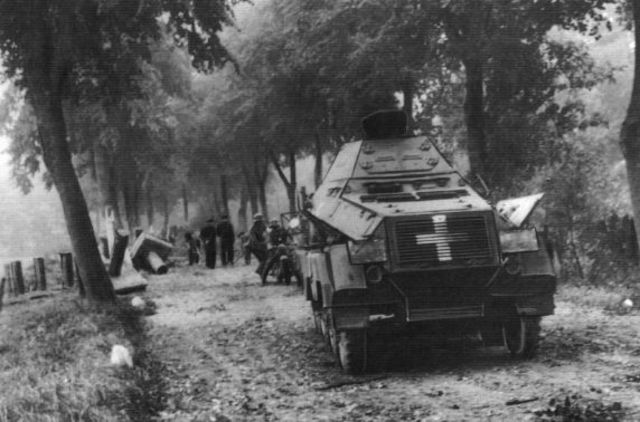 Blindado alemán en Sochaczew, en las afueras de Varsovia