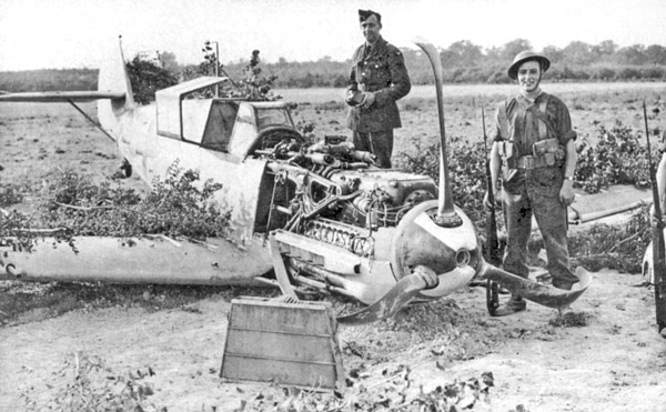 El Messerschmitt Bf 109E-4 de von Werra cuando fue derribado el 5 de septiembre de 1940, en Winchet Hill, Loves Farm, Marsden, Kent