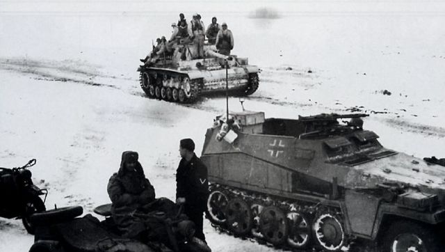 Unidades del Panzerregiment Grossdeutschland durante el contraataque alemán sobre Kharkov. Marzo de 1943
